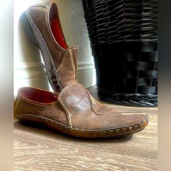 Men’s Robert Wayne Slip On - Picture 2 of 6